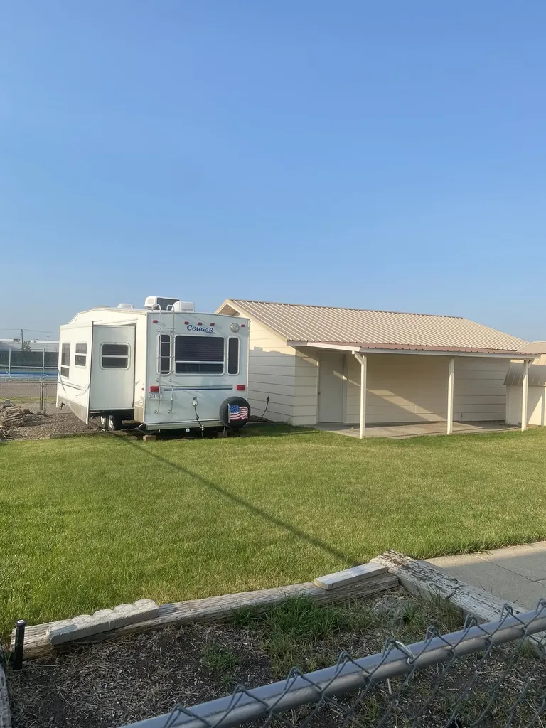 136 15th Avenue NW Great Falls MT 59404