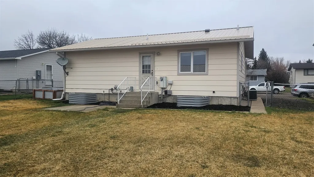 136 15th Avenue NW Great Falls MT 59404