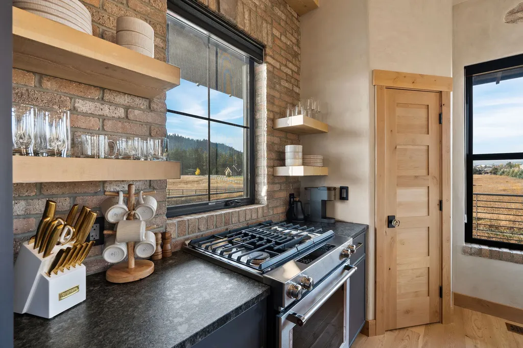185 Hidden Waters Lane Kalispell MT 59901