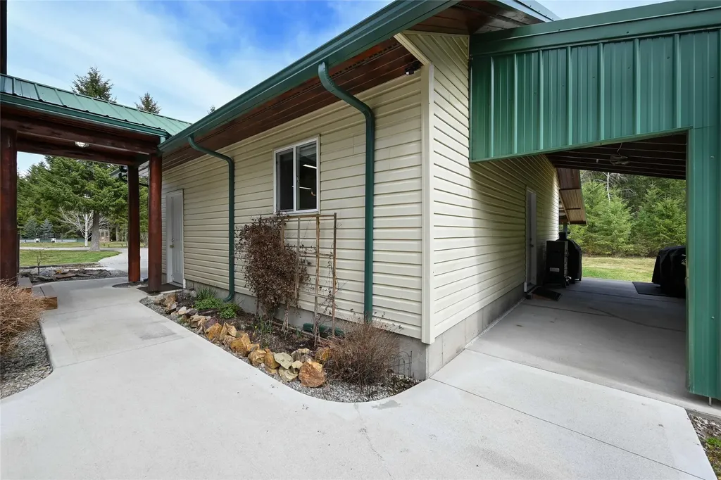 42 Ponderosa Lane Thompson Falls MT 59873