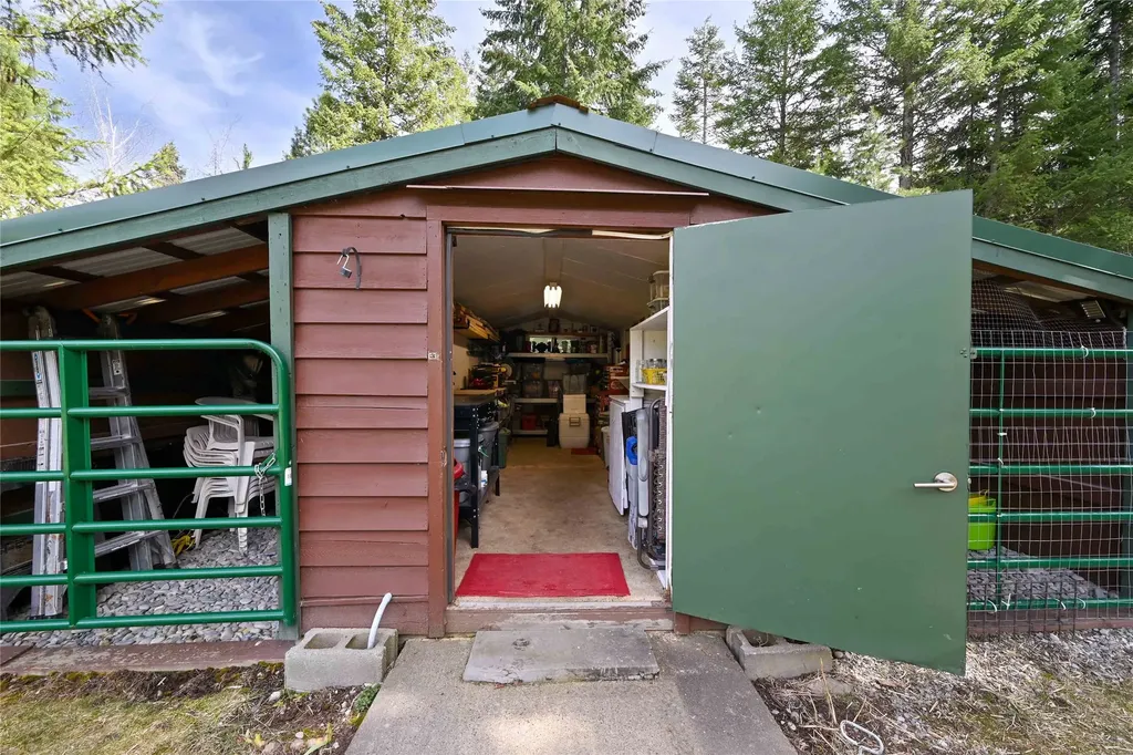 42 Ponderosa Lane Thompson Falls MT 59873