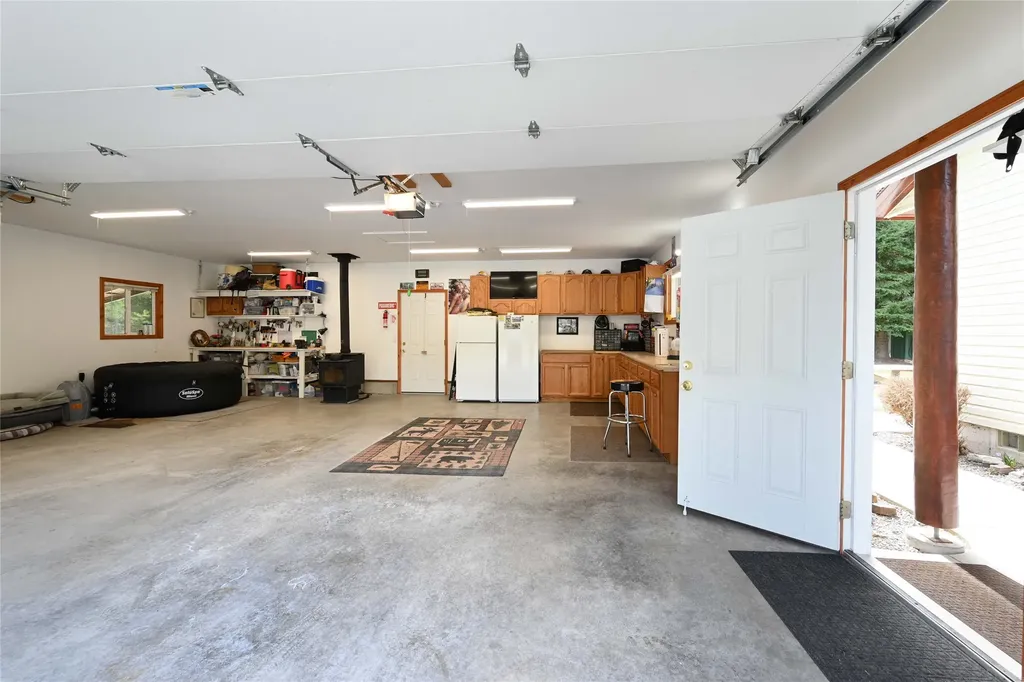 42 Ponderosa Lane Thompson Falls MT 59873