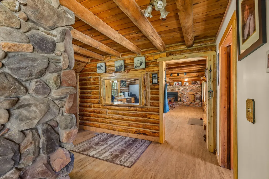 19600 Wambli Lane Huson MT 59846