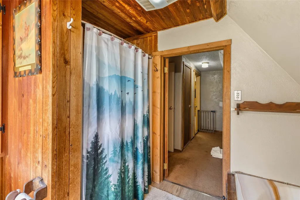 19600 Wambli Lane Huson MT 59846