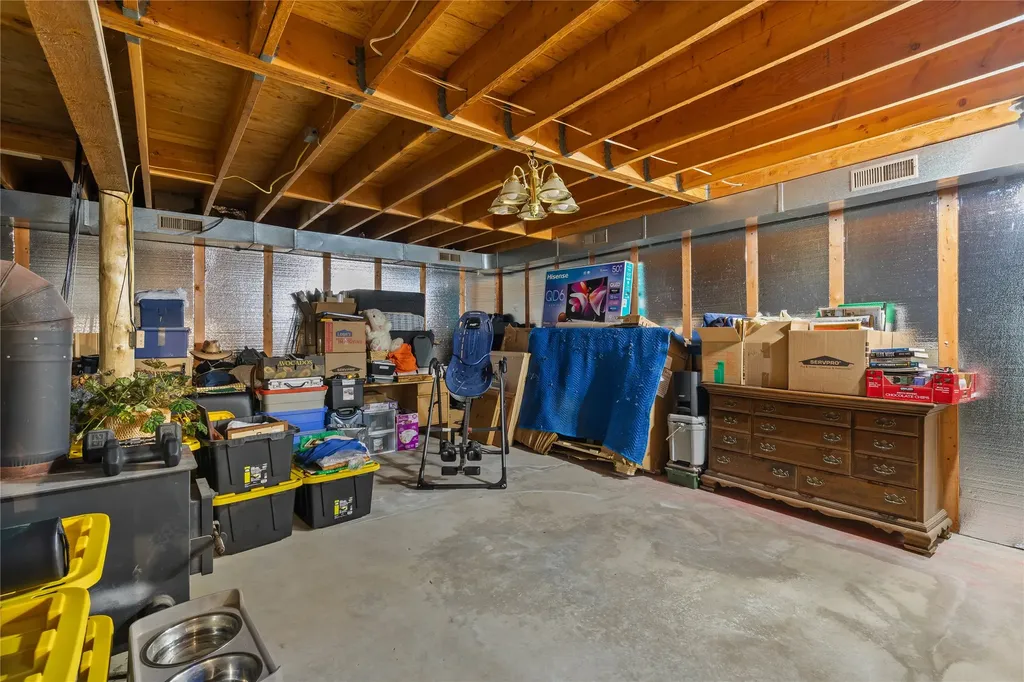 19600 Wambli Lane Huson MT 59846