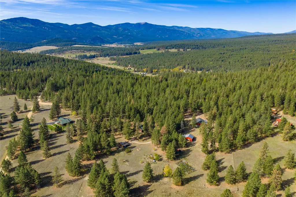 19600 Wambli Lane Huson MT 59846