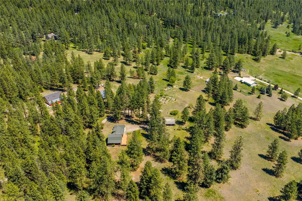 19600 Wambli Lane Huson MT 59846