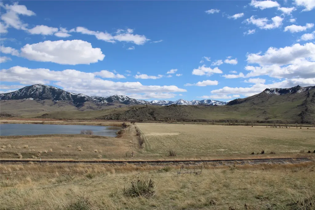 Tbd Old Highway 91 Cascade MT 59421