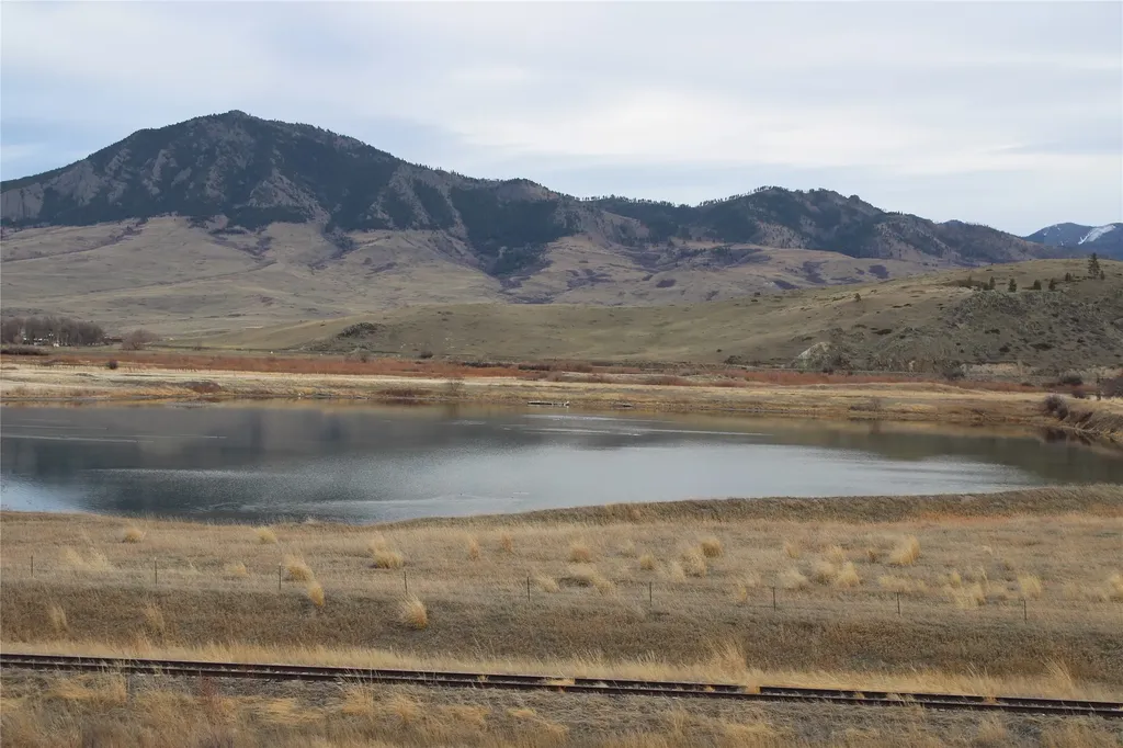 Tbd Old Highway 91 Cascade MT 59421