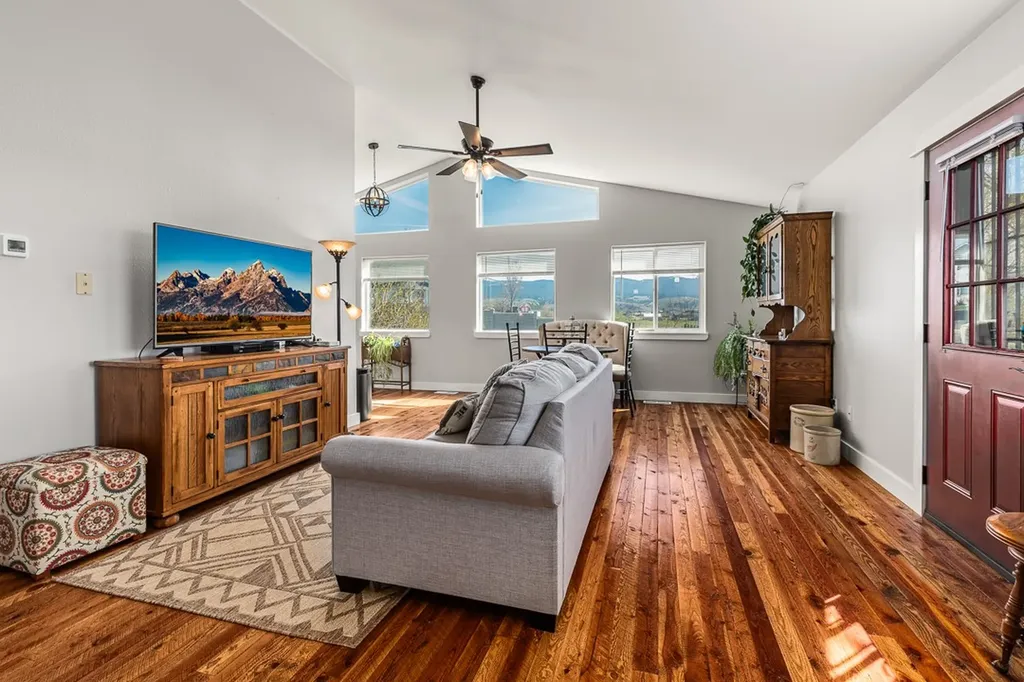 4714 Linhart Lane Stevensville MT 59870