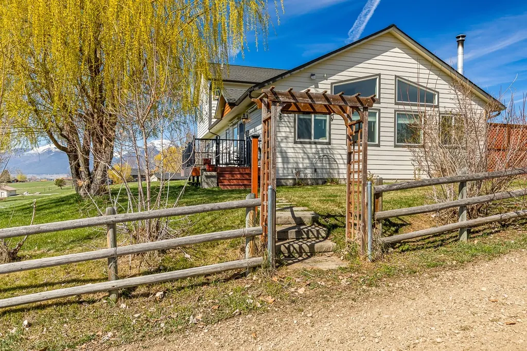 4714 Linhart Lane Stevensville MT 59870