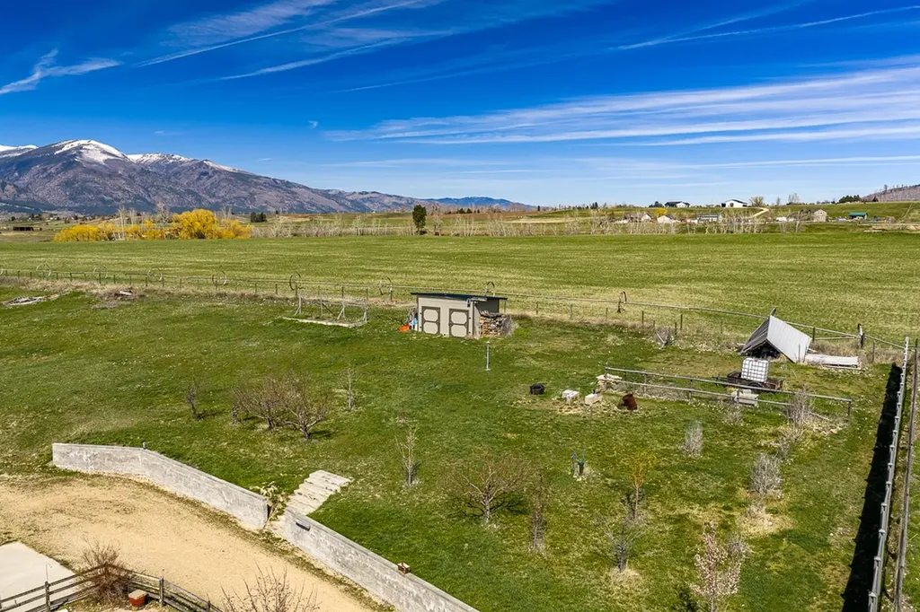 4714 Linhart Lane Stevensville MT 59870