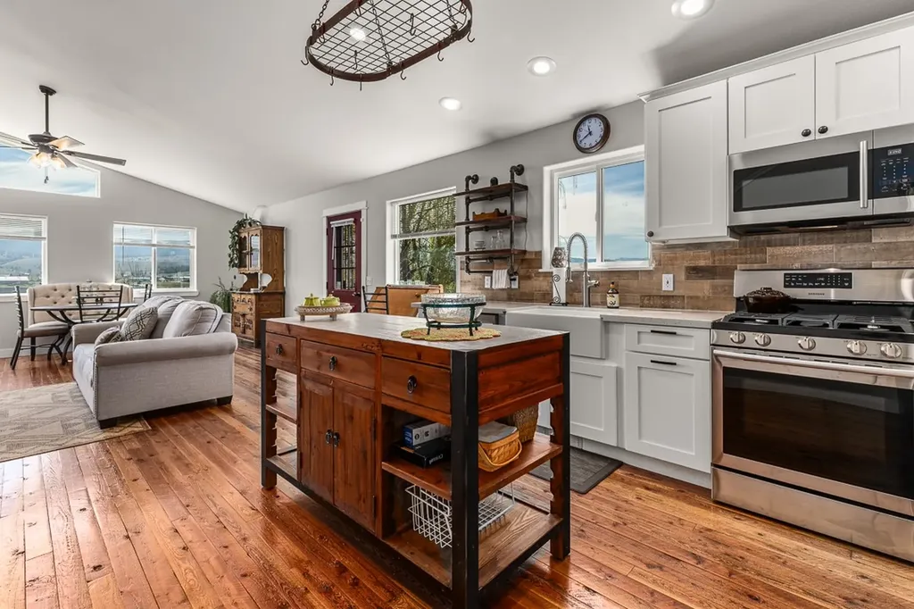 4714 Linhart Lane Stevensville MT 59870