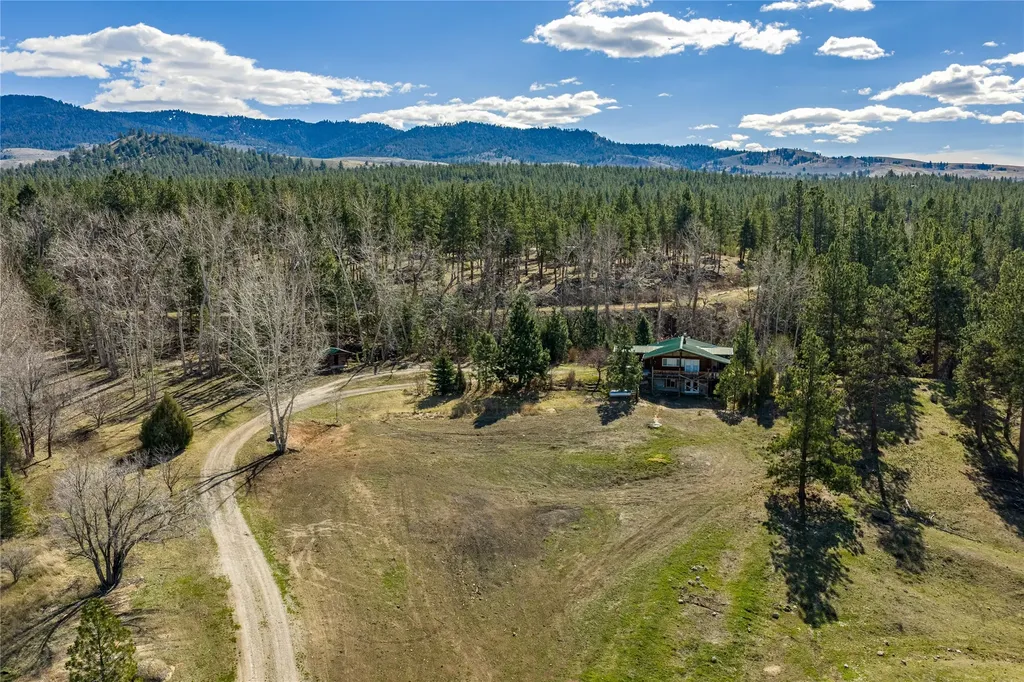 829 Weber Butte Trail Corvallis MT 59828
