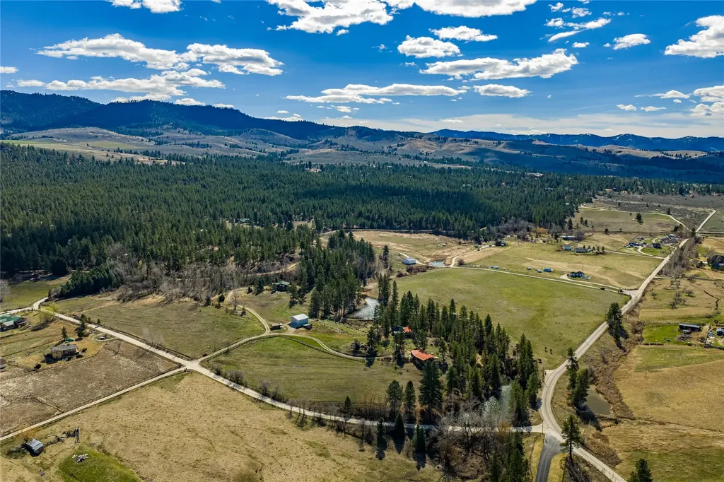 829 Weber Butte Trail Corvallis MT 59828
