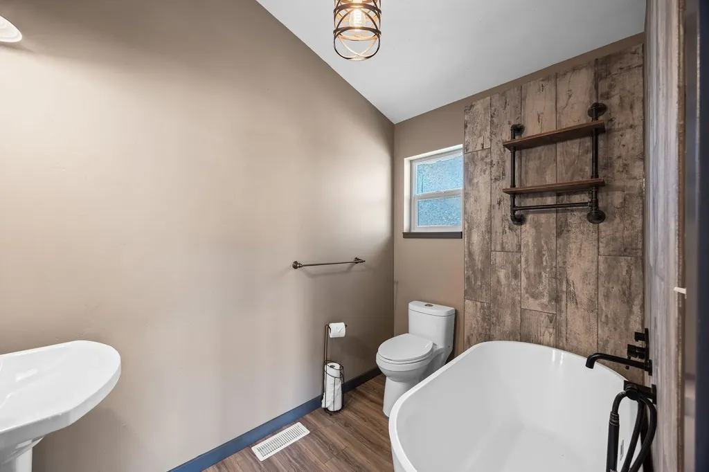 970 Electric Avenue Bigfork MT 59911