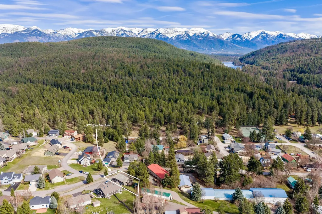970 Electric Avenue Bigfork MT 59911