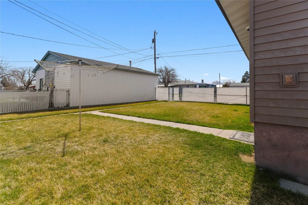 407 E King Street East Helena MT 59635