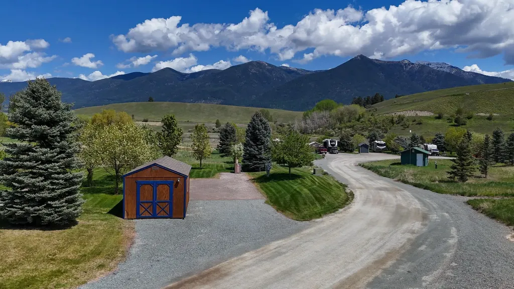 438 Kingfisher Loop Eureka MT 59917