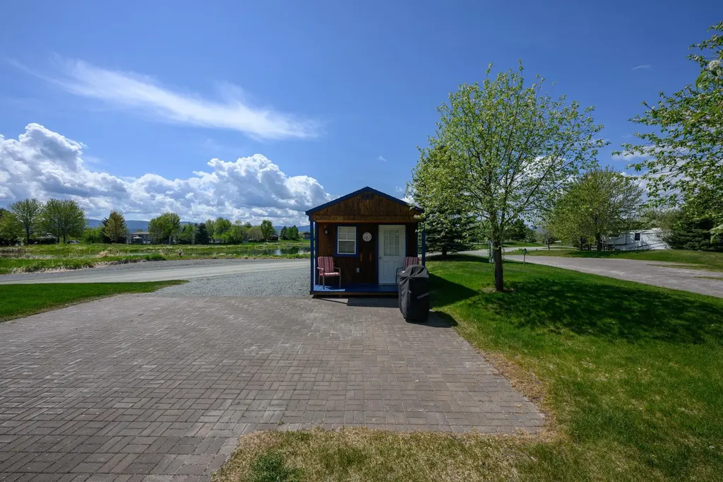 438 Kingfisher Loop Eureka MT 59917