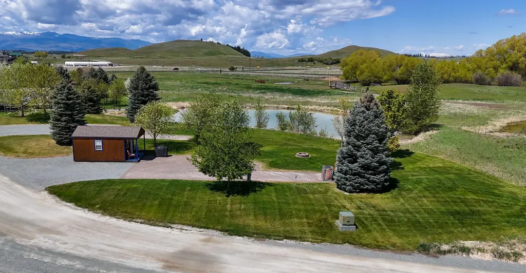 438 Kingfisher Loop Eureka MT 59917