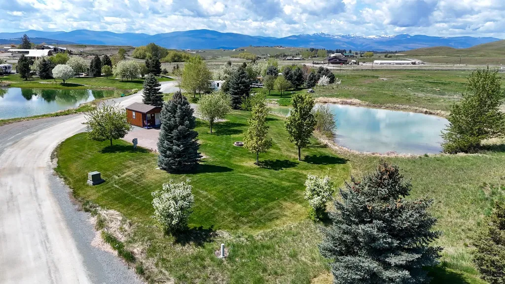438 Kingfisher Loop Eureka MT 59917