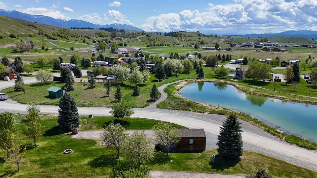 438 Kingfisher Loop Eureka MT 59917