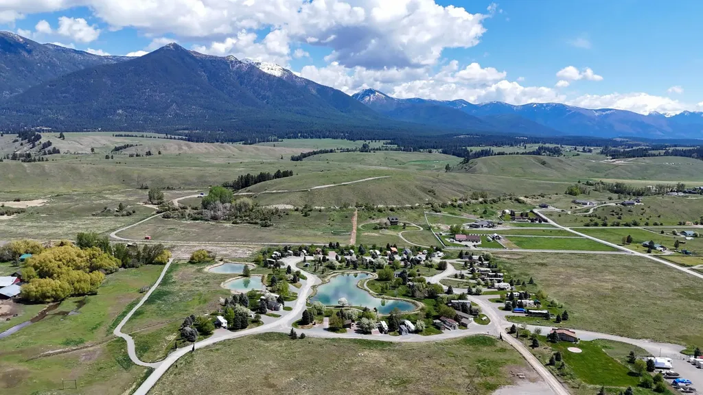 438 Kingfisher Loop Eureka MT 59917