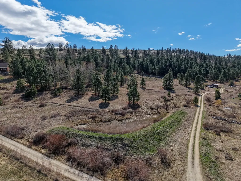 1233 Narrow Way Stevensville MT 59870