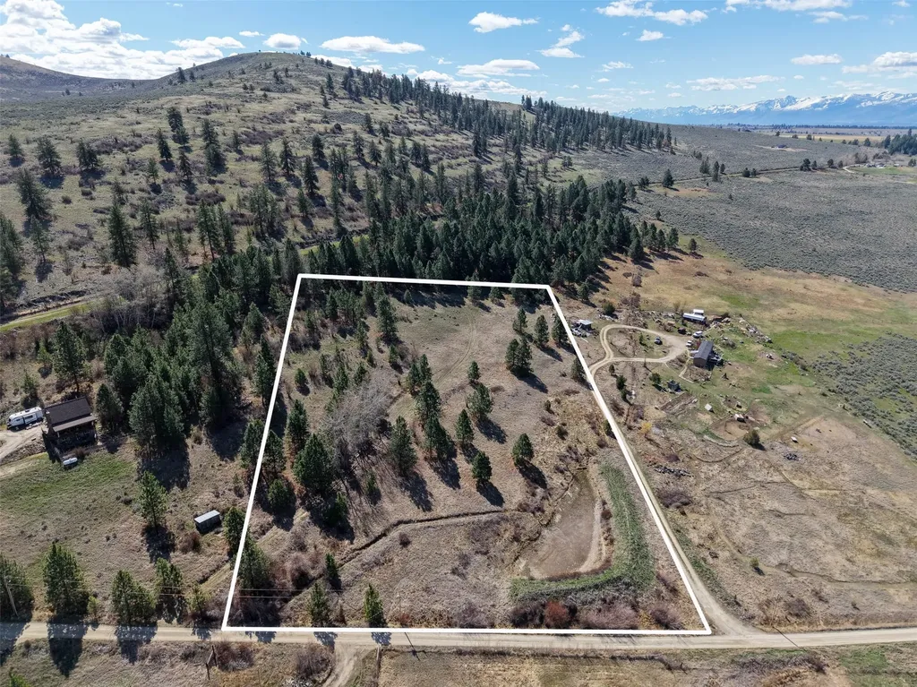 1233 Narrow Way Stevensville MT 59870