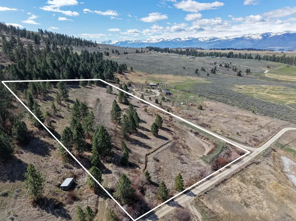 1233 Narrow Way Stevensville MT 59870