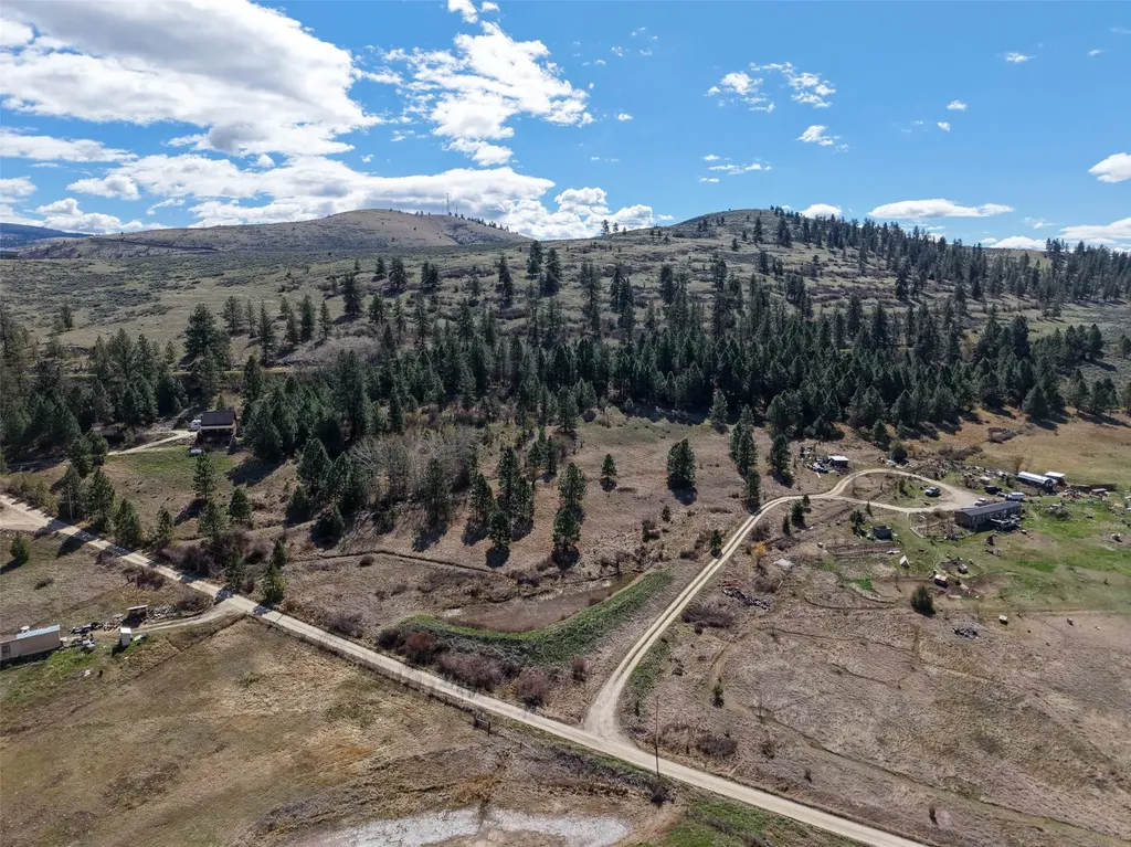 1233 Narrow Way Stevensville MT 59870