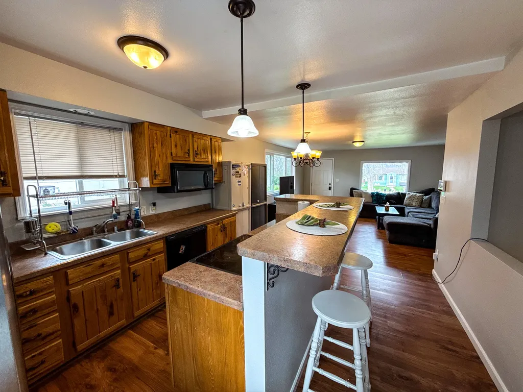 1706 12th Avenue S Great Falls MT 59405