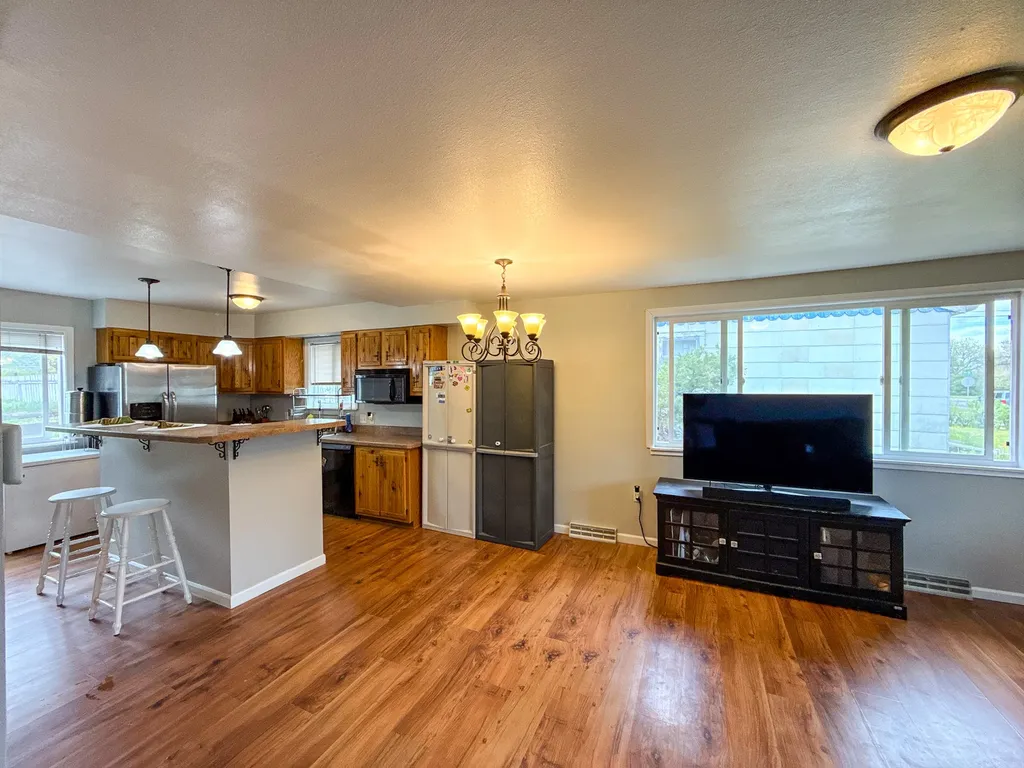 1706 12th Avenue S Great Falls MT 59405