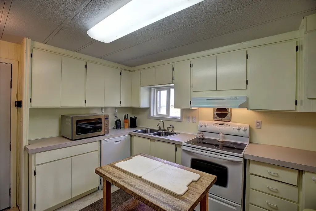 708 11th Street E Polson MT 59860