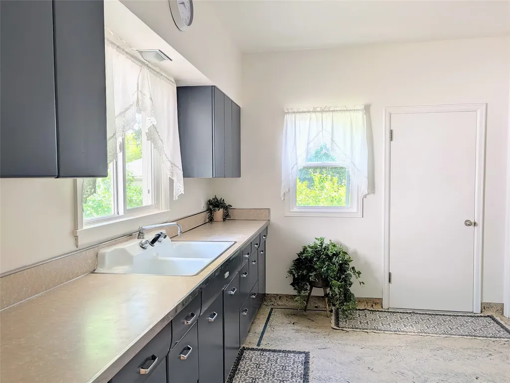 1608 Central Avenue Great Falls MT 59401
