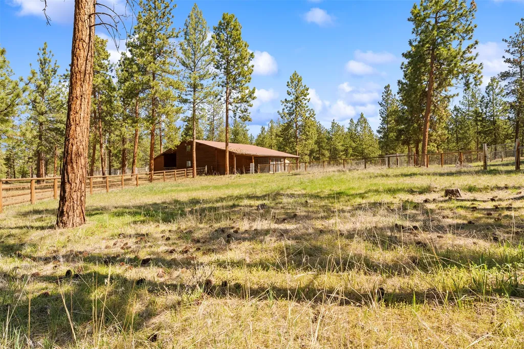 912 Weber Butte Trail Corvallis MT 59828