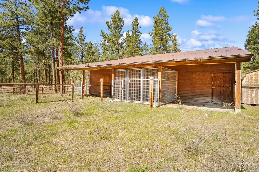 912 Weber Butte Trail Corvallis MT 59828