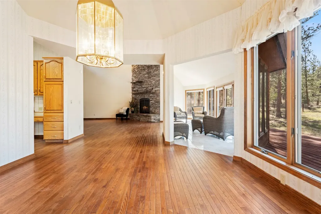 912 Weber Butte Trail Corvallis MT 59828