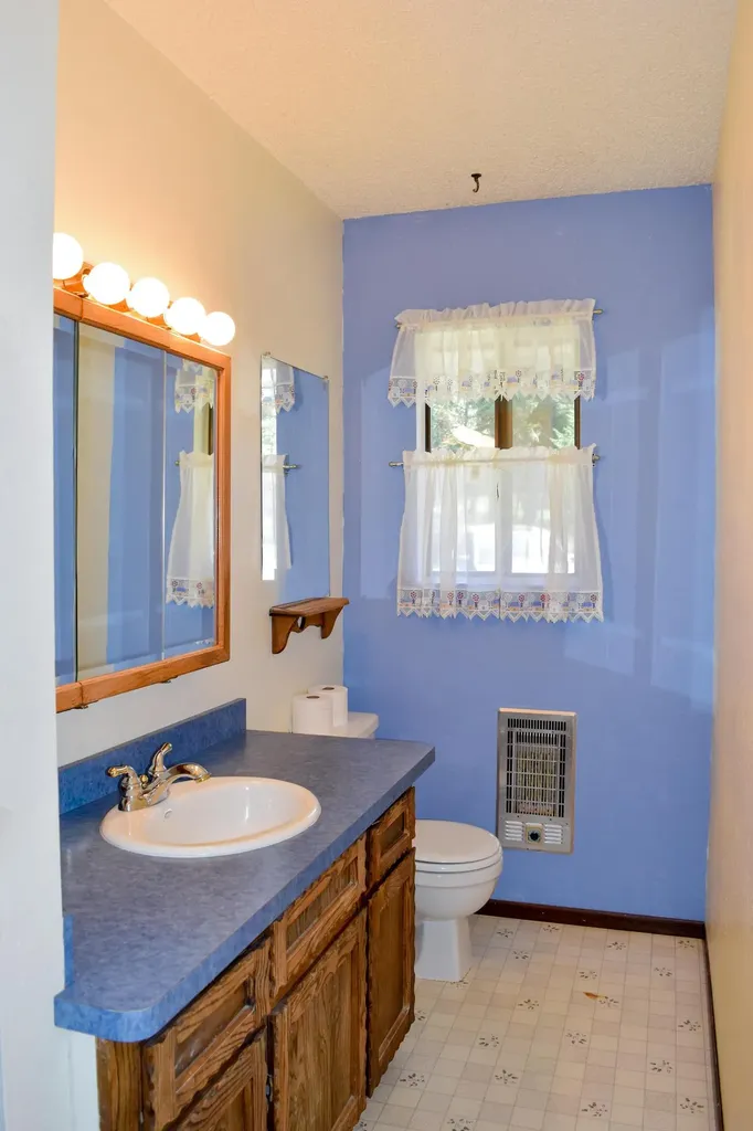 33038 Snyder Hill Lane Ronan MT 59864