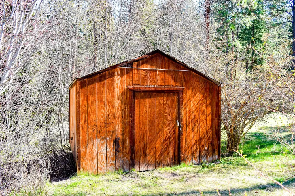 33038 Snyder Hill Lane Ronan MT 59864