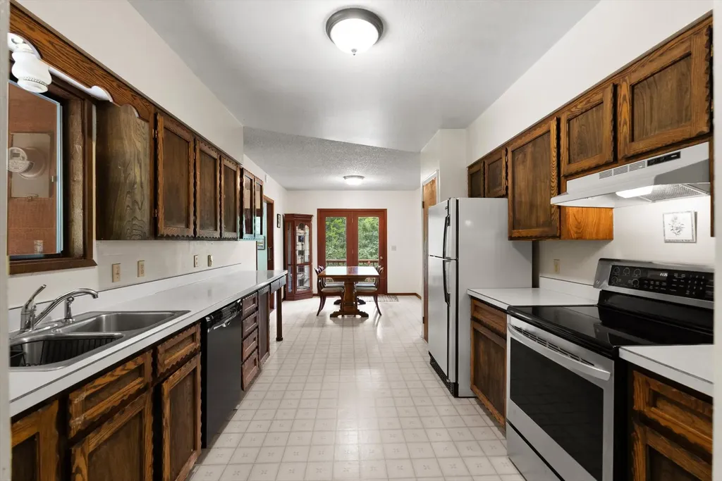 33038 Snyder Hill Lane Ronan MT 59864
