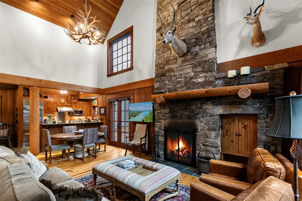 2126 Iron Horse Drive Whitefish MT 59937