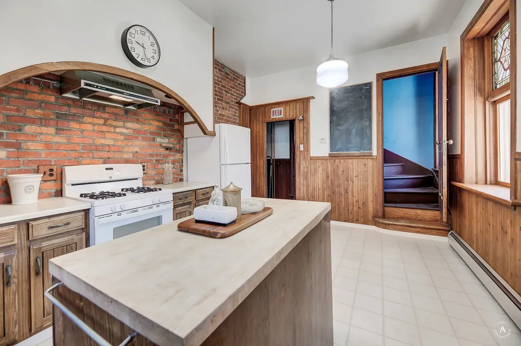 860 Hiawatha Street Helena MT 59601
