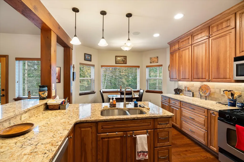 155 Wulff Lane Lakeside MT 59922