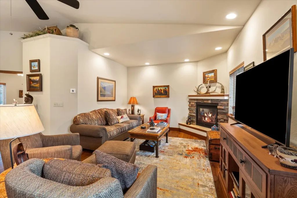 155 Wulff Lane Lakeside MT 59922