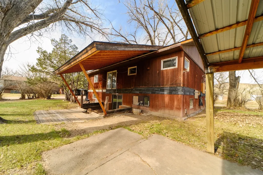 212 Chappell Street Loma MT 59460