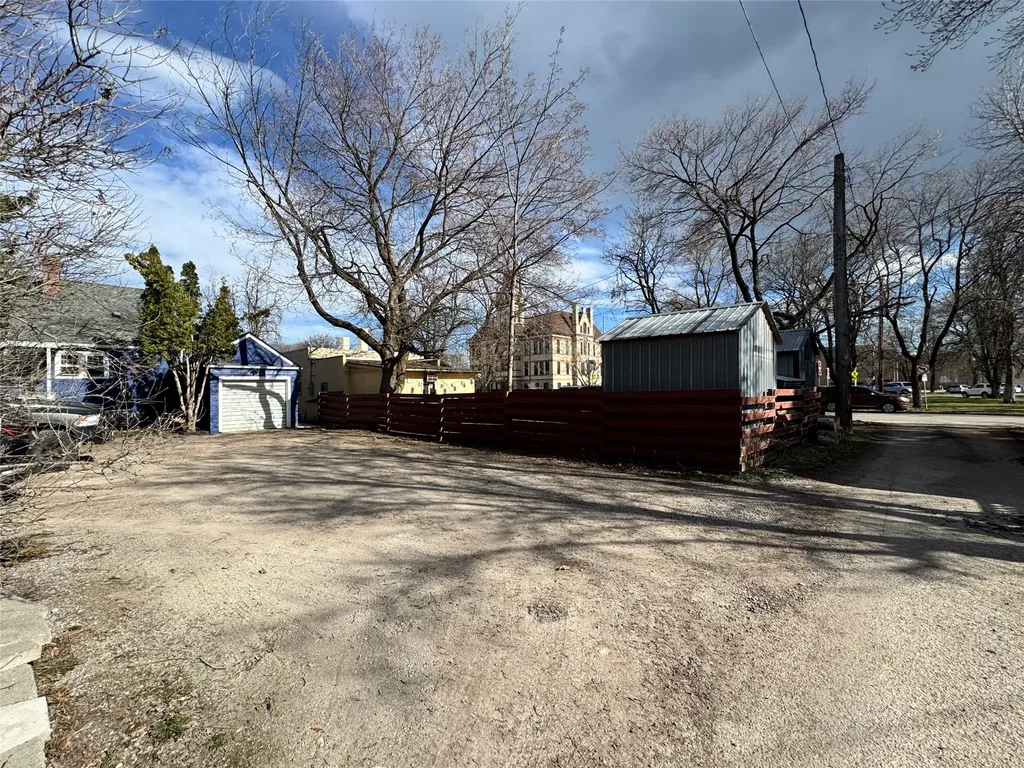 736 S Main Street Kalispell MT 59901