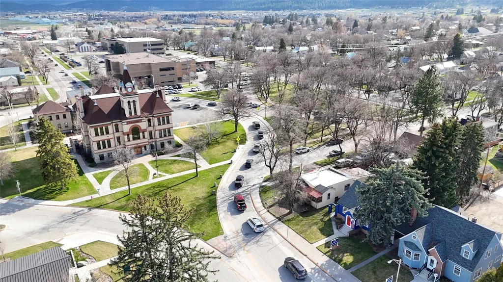736 S Main Street Kalispell MT 59901