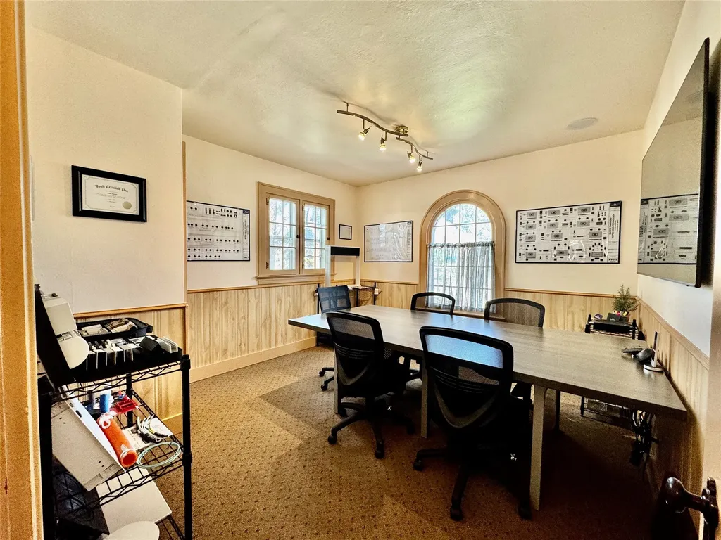 736 S Main Street Kalispell MT 59901